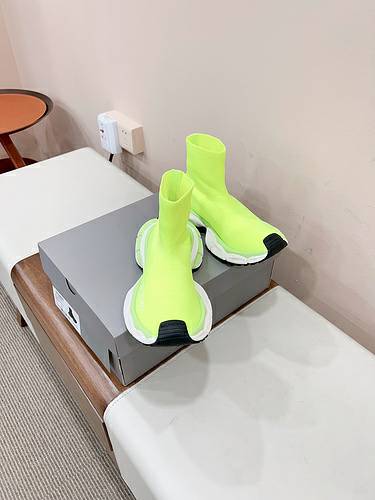 Picture of Balenciaga Shoes Women _SKUfw146052791fw